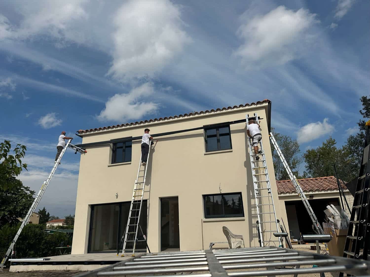 Pose de Gouttières dans le Gard avec hospice rénovation